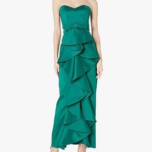 NWT Badgley Mischka Emerald Green Ruffle Gown